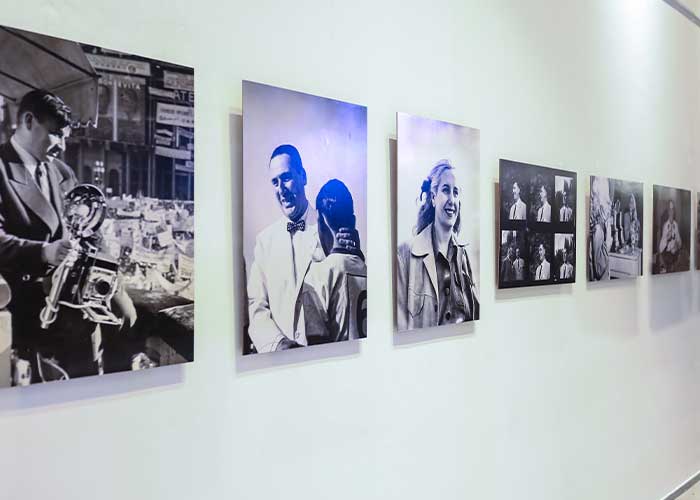 La muestra de Fusco, fotógrafo de Perón, sigue en agosto en el Teatro Argentino